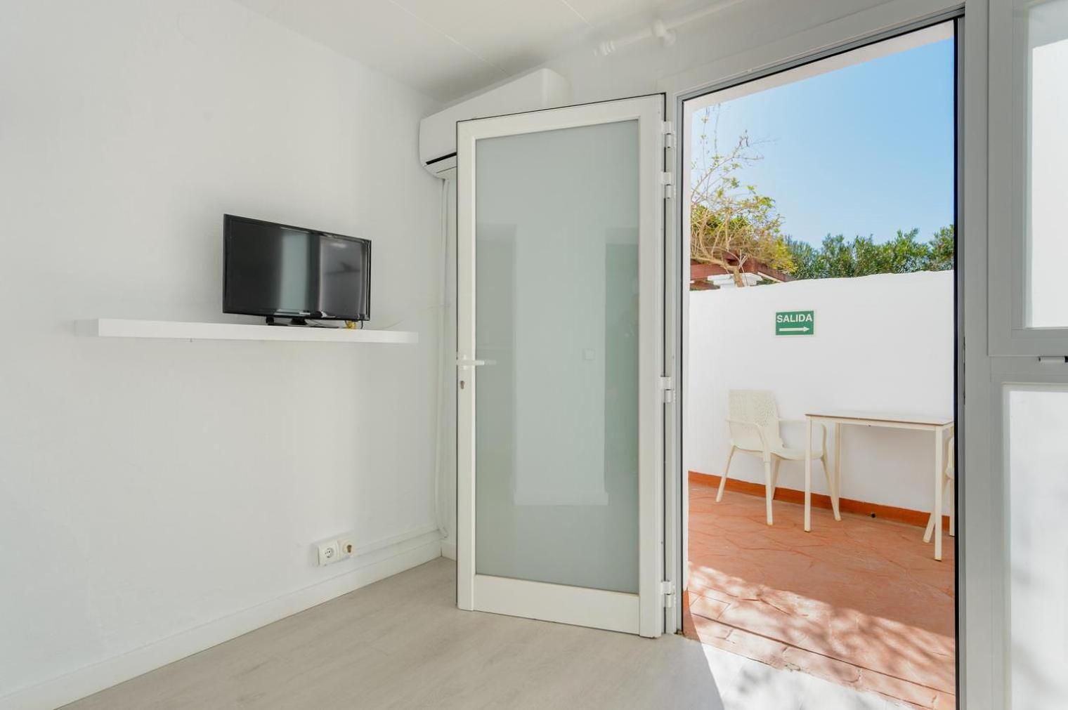 Jacaranda Apartments & Studios Es Canar  Room photo